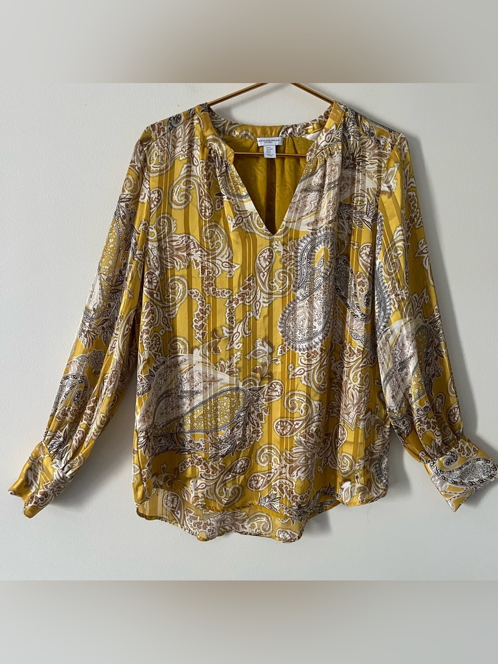 Carolina Belle Paisley Pleated V-Neck Blouse Mustard Yellow Gold Modest Flowy M
